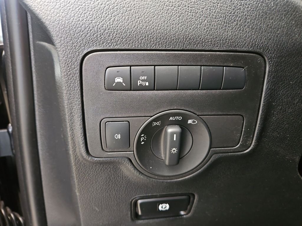 Fahrzeugabbildung Mercedes-Benz Vito 119 Mixto lang 5 Sitze LED DISTRONIC 180°Tü