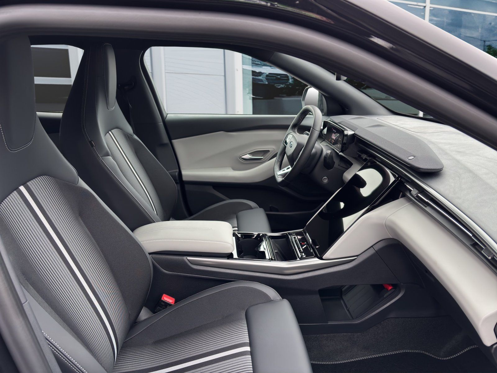 Fahrzeugabbildung Ford Capri eMotor 210 kW RWD