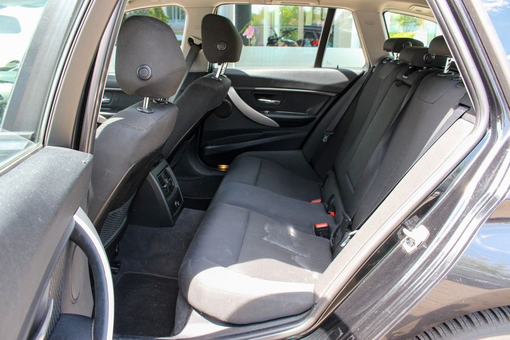 BMW 316d Touring / NAVI BUSINESS / SITZHEIZUNG / PDC BMW 316d Touring / NAVI BUSINESS / SITZHEIZUNG / PDC
