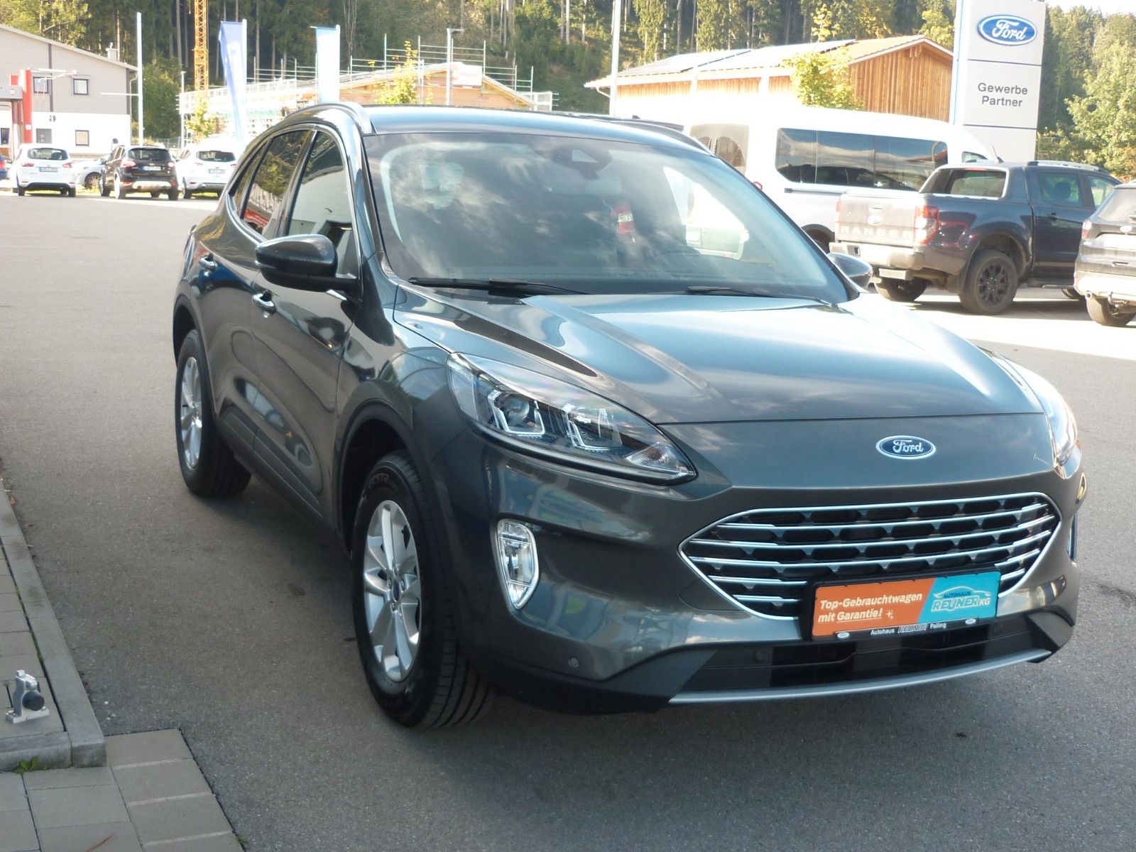 Ford Kuga Plug-In Hybrid Titanium imagem 3