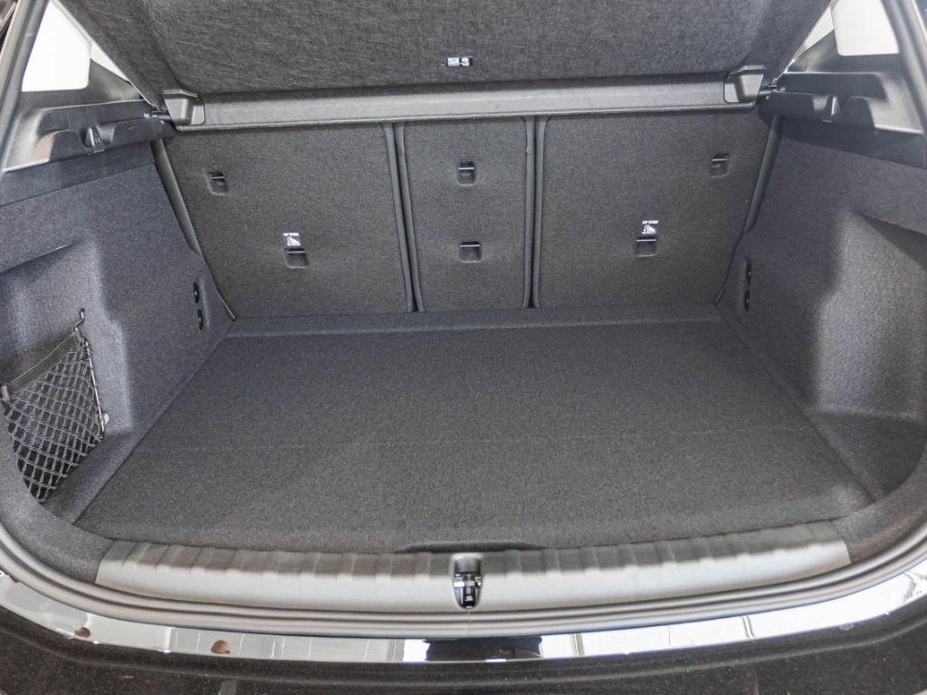 BMW 218 - Bild 13