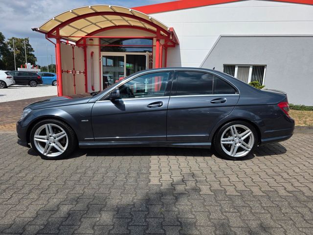 MERCEDES-BENZ C 200 — Foto 4