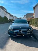 Mercedes-Benz E 400 4MATIC AVANTGARDE Autom. AVANTGARDE - Mercedes-Benz E 400 mit Benzin-Antrieb