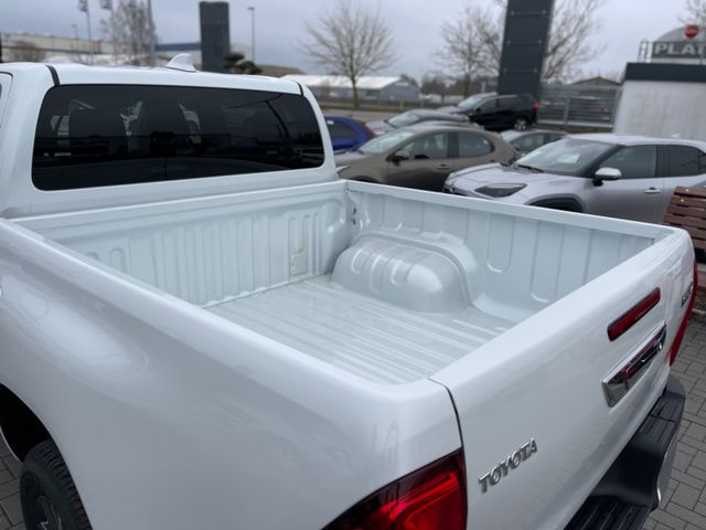 Toyota Hilux  Double Cab Comfort 4×4 *SOFORT*