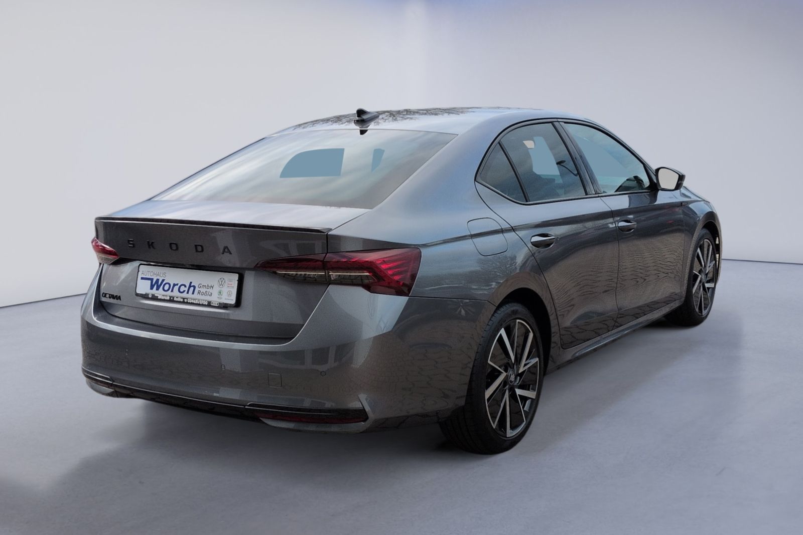 Octavia 1.5 TSI DSG Sportline KAMERA+NAVI+SHZ+