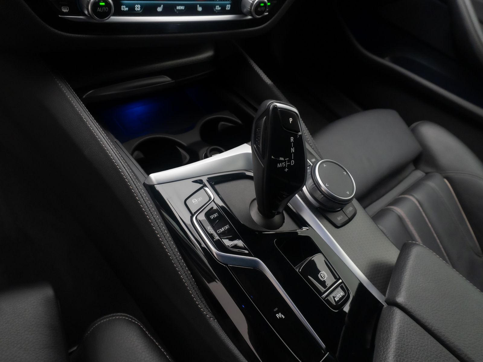 Fahrzeugabbildung BMW 520d xD M Sport Kamera DAB HiFi Lenkrhzg Komfort