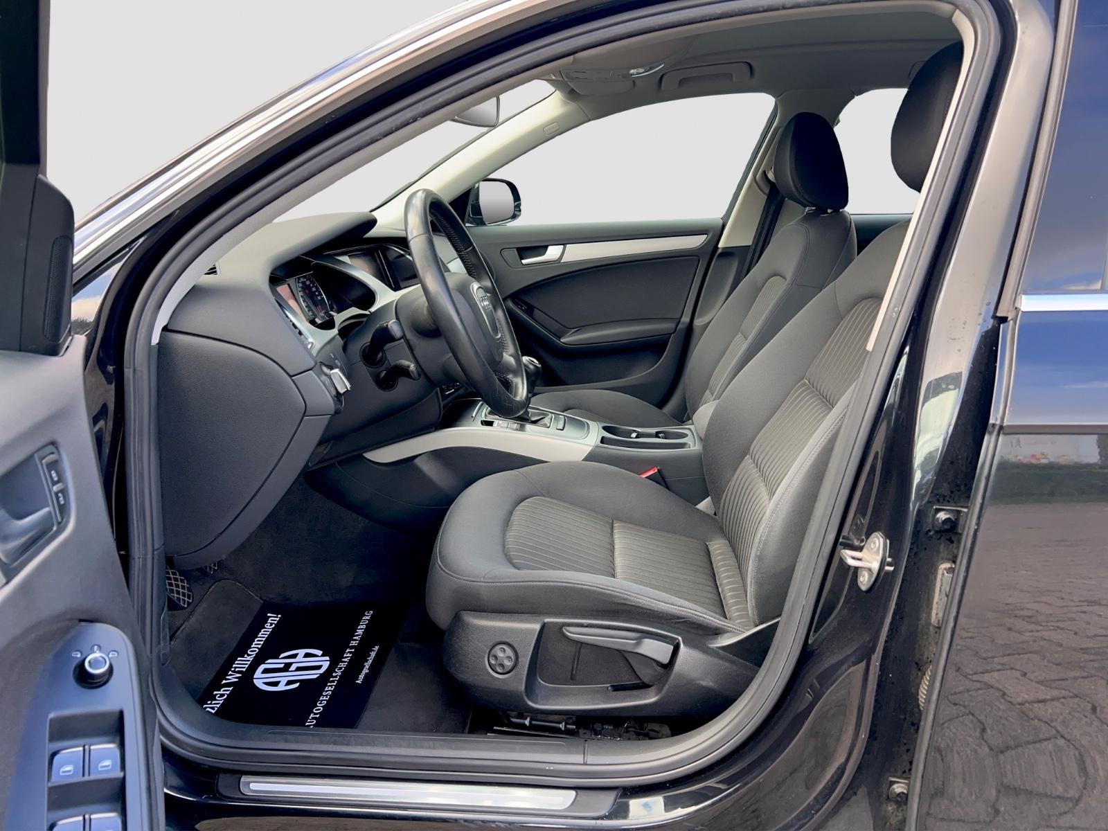 Audi A4 2009 — photo 11