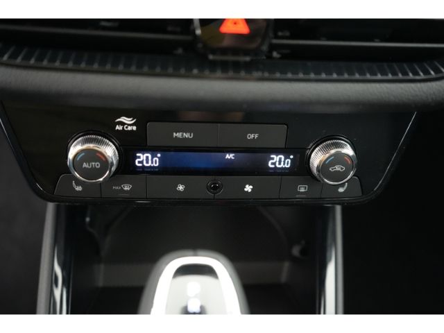Fabia DRIVE PLUS TSI DSG+BLUETOOTH+SITZ-/LENKRAD