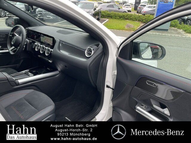 Fahrzeugabbildung Mercedes-Benz GLA 200 AMG/NIGHT/MULTIB./AHK/360/DISTRO./TOTW./