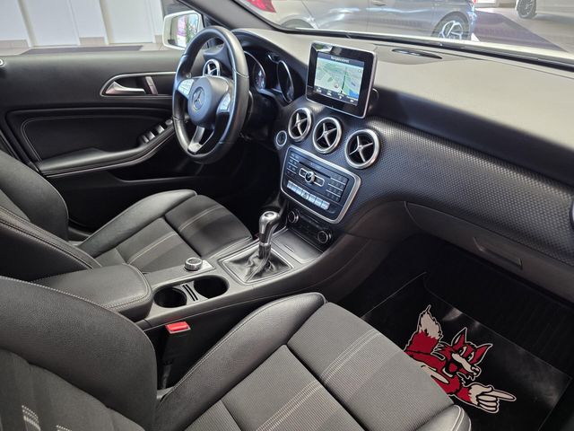 MERCEDES-BENZ A 180 — Foto 21