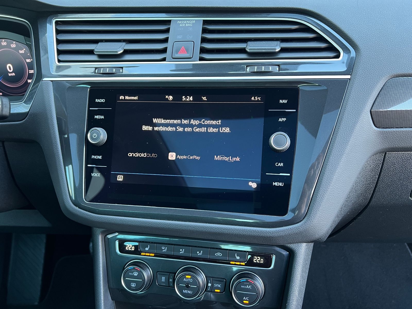 Fahrzeugabbildung Volkswagen Tiguan Highline 2.0 TSI DSG 4Motion *AHK, LED, A