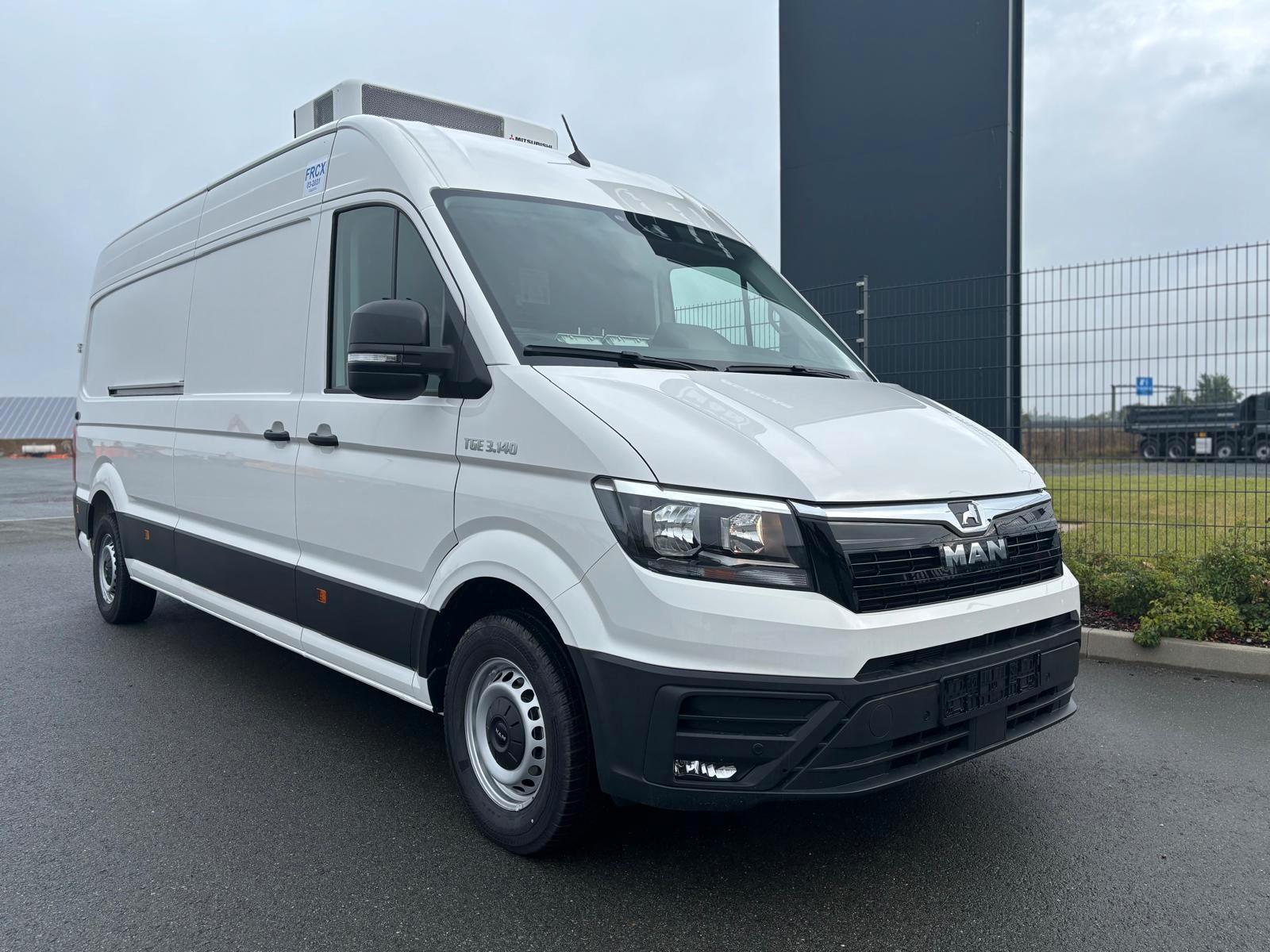 MAN TGE 3.140 Kastenwagen Kühler Mitsubishi