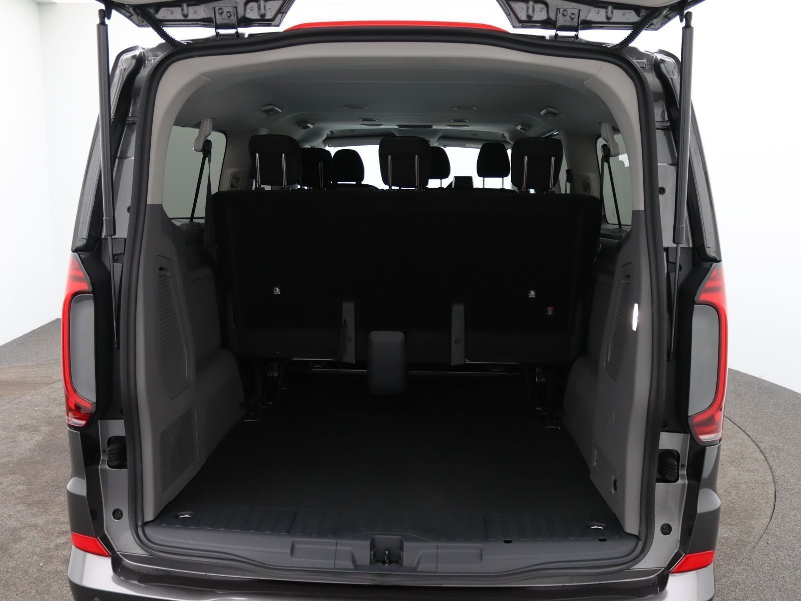 Volkswagen T7 Caravelle - Bild 9
