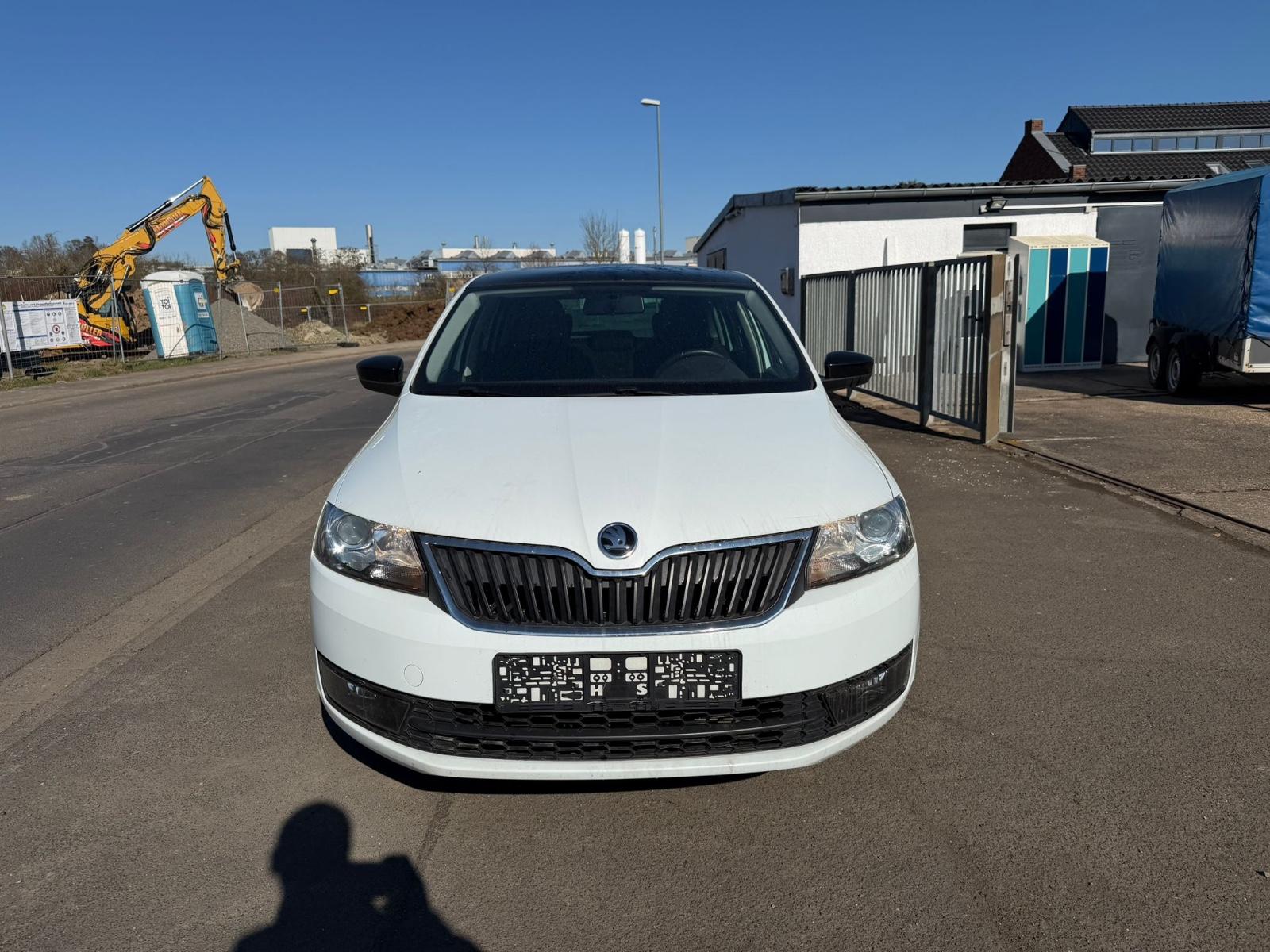 Skoda Rapid Spaceback Style Plus/Panorama/Sitzheizung