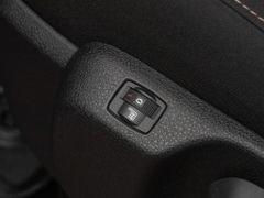 TOYOTA Proace 2,0-l-D-4D L1 (8-Si.) Autm. Verso Team De TOYOTA Proace 2,0-l-D-4D L1 (8-Si.) Autm. Verso Team De