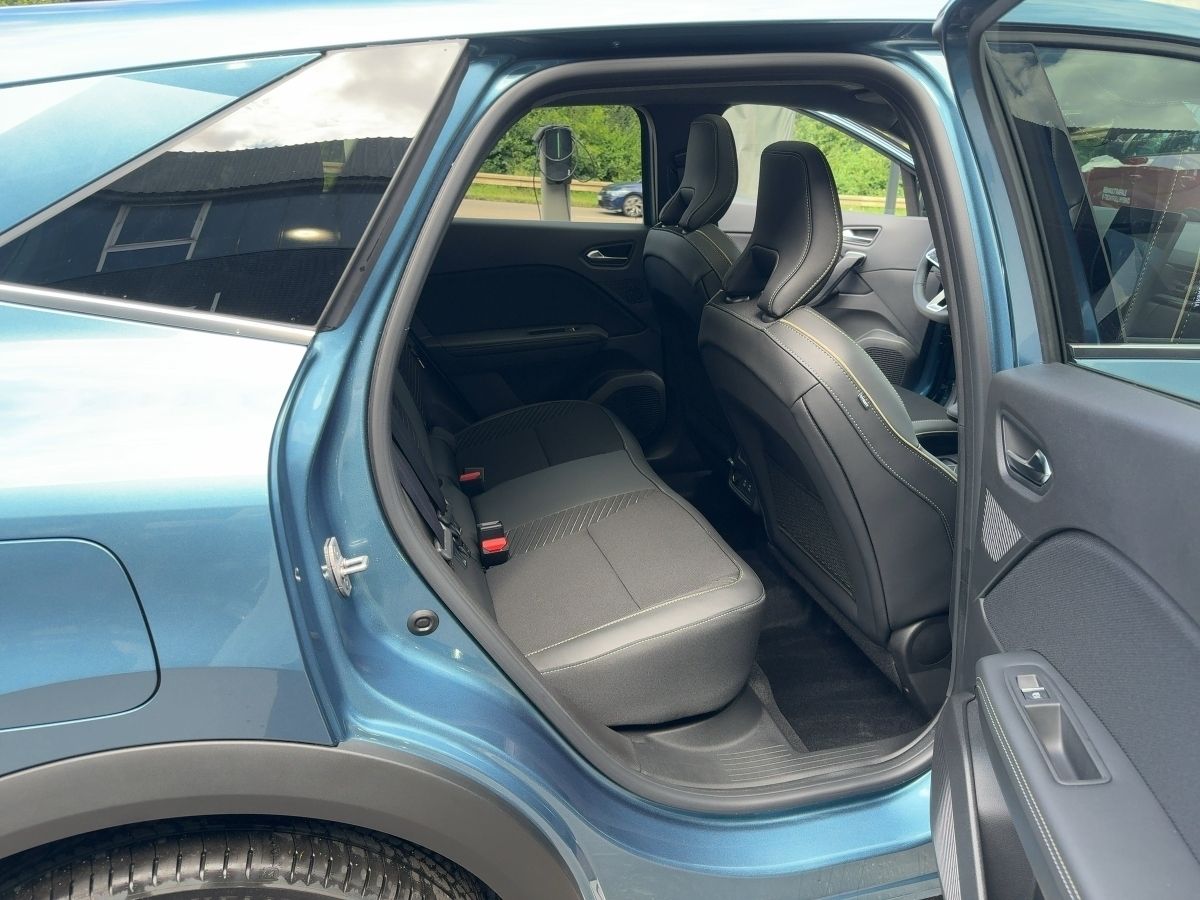 Fahrzeugabbildung Renault Symbioz Iconic E-Tech Full Hybrid 145