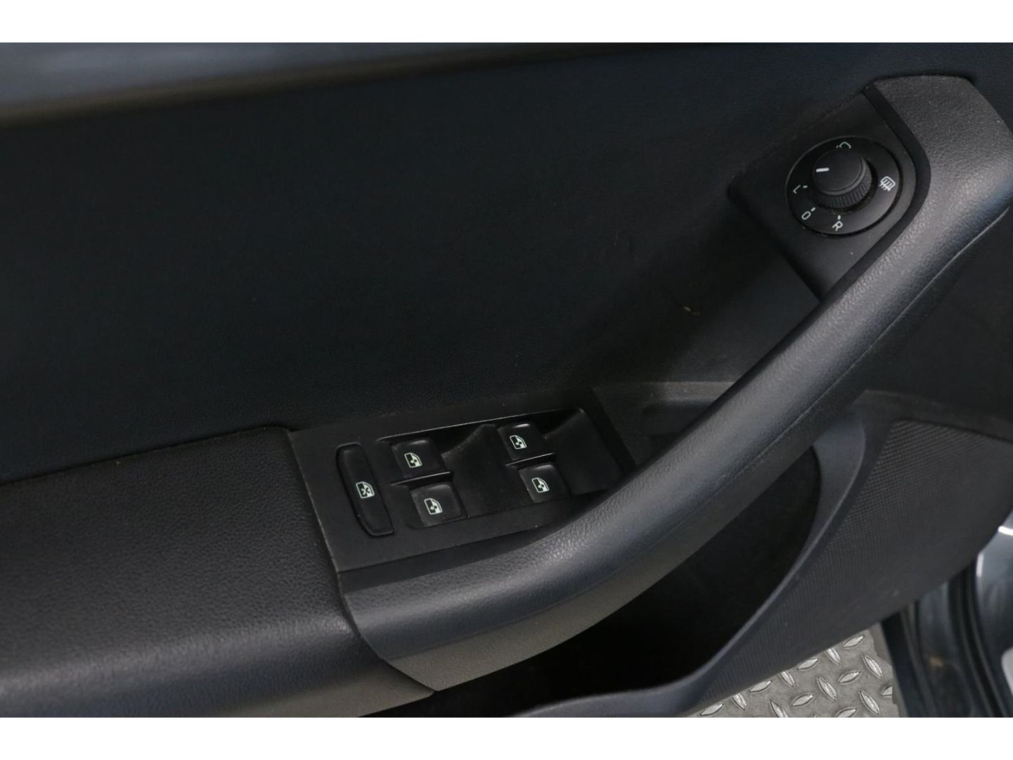 Fahrzeugabbildung SKODA Octavia Combi Soleil Händler/Export