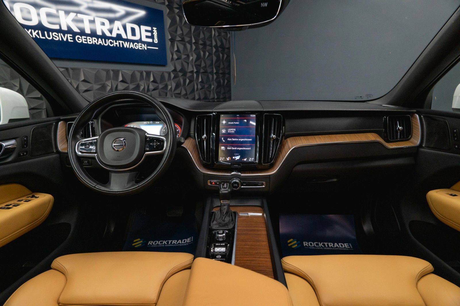 Fahrzeugabbildung Volvo XC60 T5 Inscription AWD | ACC | Pano | H&K | LED