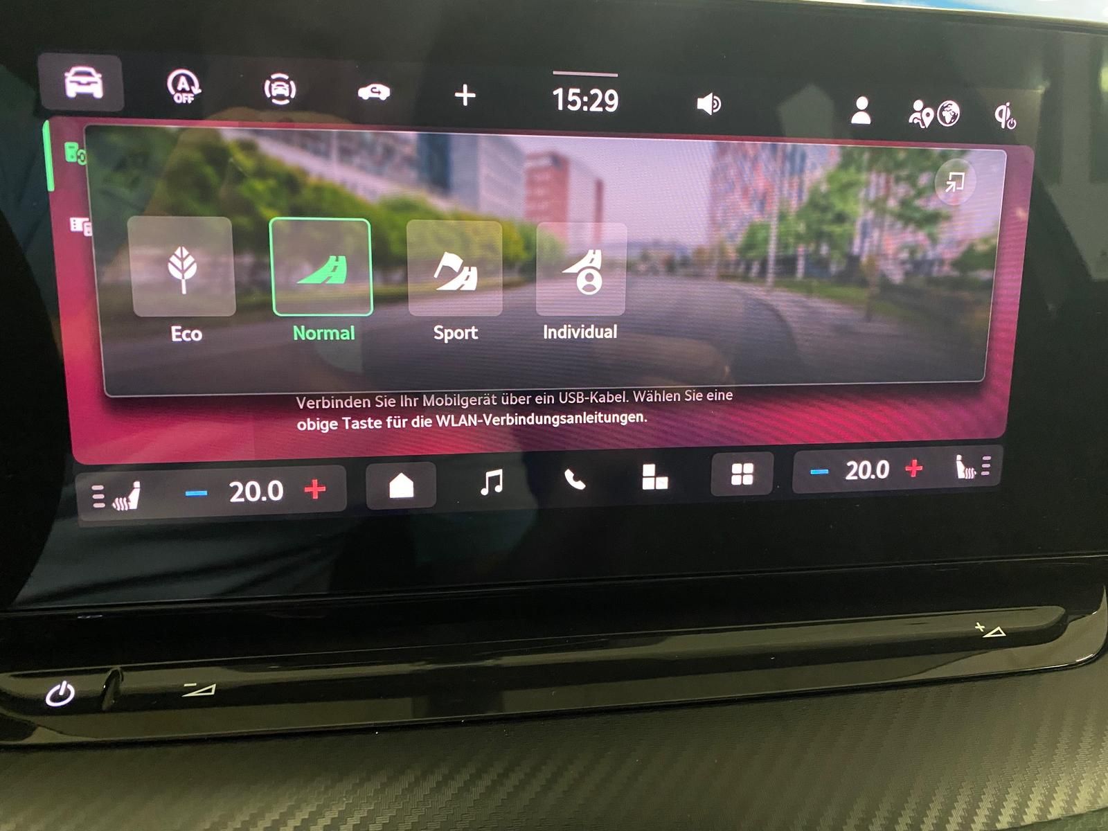 Fahrzeugabbildung SKODA Octavia 1.5 TSI DSG mHEV SPORTLINE+MATRIX+ACC+++