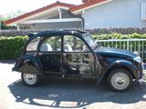 Citroën 2 CV - schwarze Citroën 2 CV