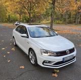 Volkswagen Jetta GLI 2.0 TSI Sportpaket - Volkswagen Jetta: Gli