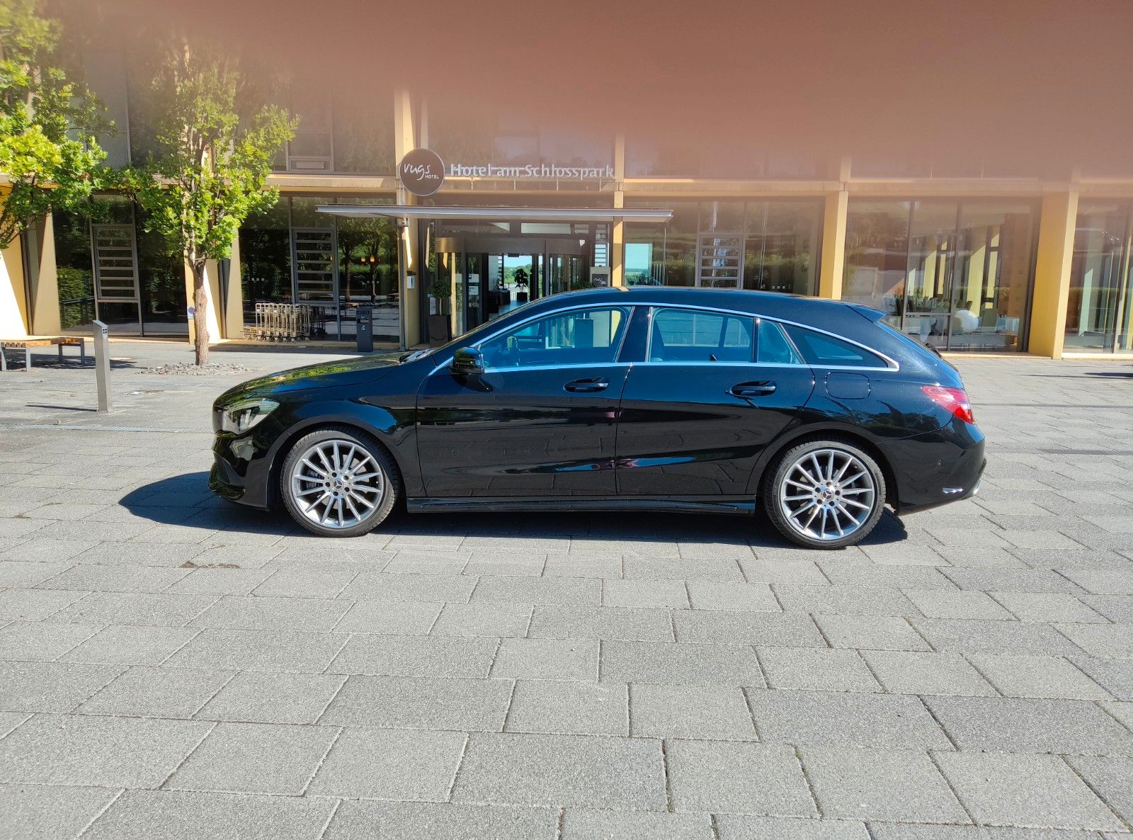MERCEDES-BENZ CLA 250 Shooting Brake -