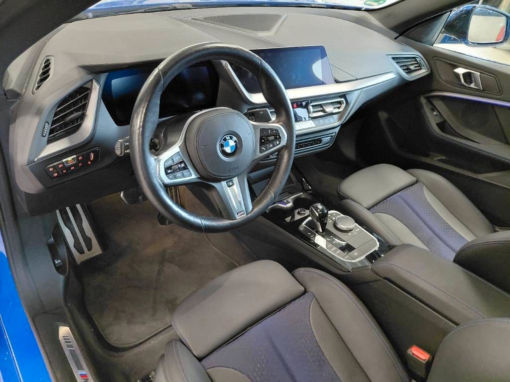 Fahrzeugabbildung BMW 220 d xDrive Gran Coupé M Sport Pano ACC Memory