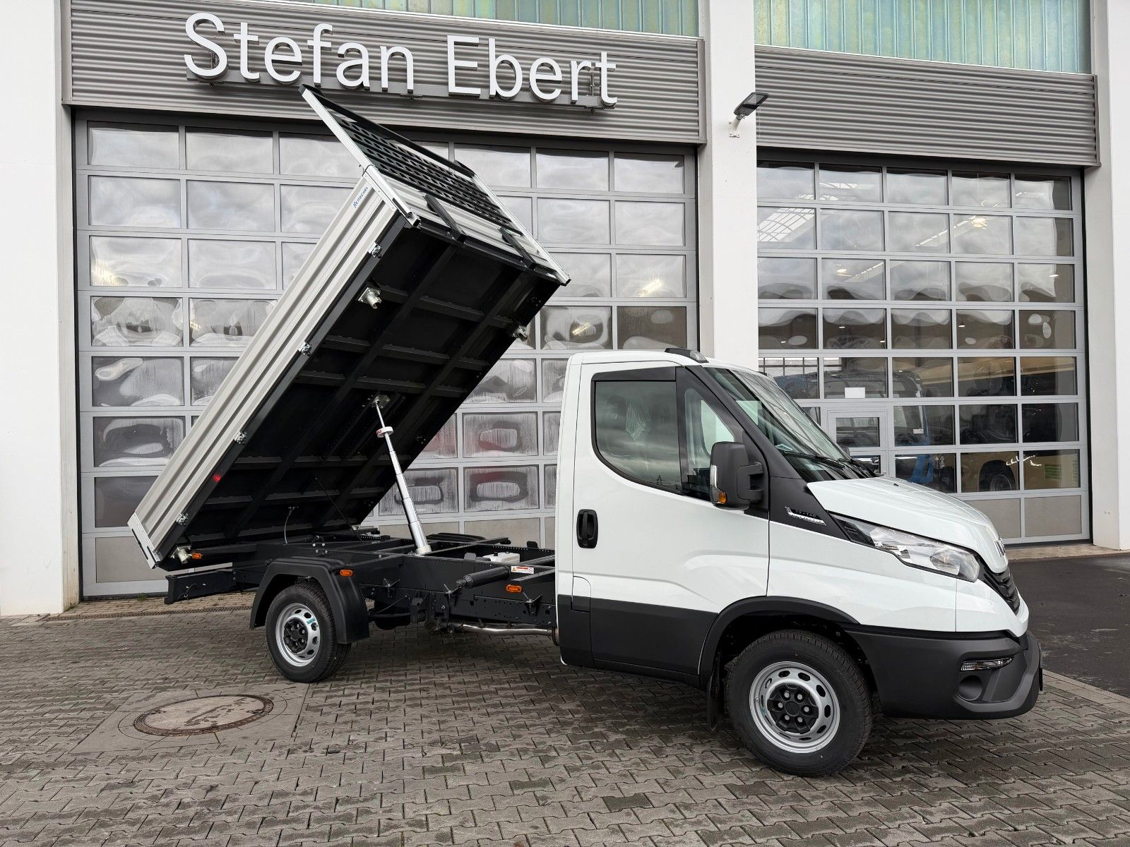Fahrzeugabbildung Iveco Daily 35S14 A8*R3.450mm*Automatik*Kamera*2Sitze*