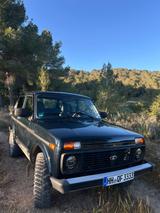 Lada Niva Taiga 4x4 - Lada Gebrauchtwagen in Hamburg