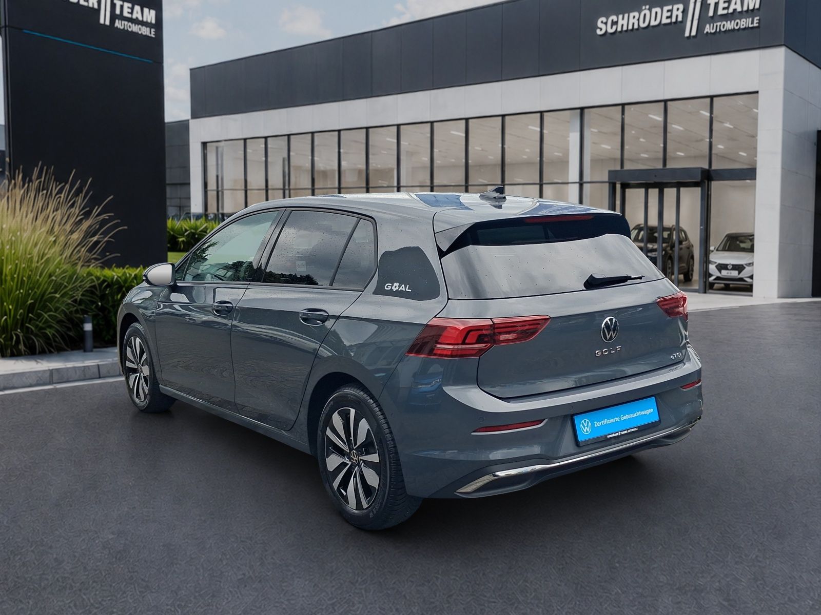 Volkswagen Golf VIII 1.5 l eTSI DSG Life Goal ACC LED Navi foto 3