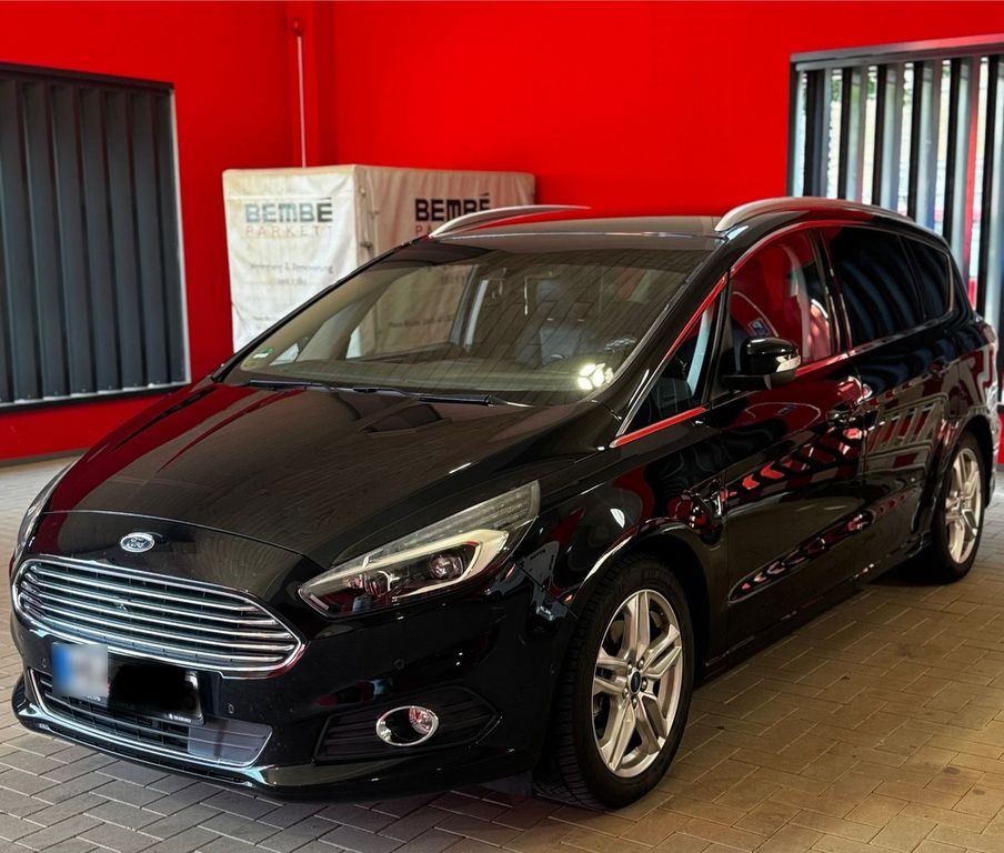 Image of Ford S-Max