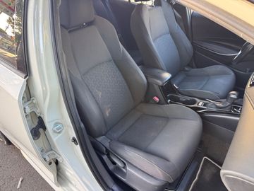 Toyota Corolla - 10