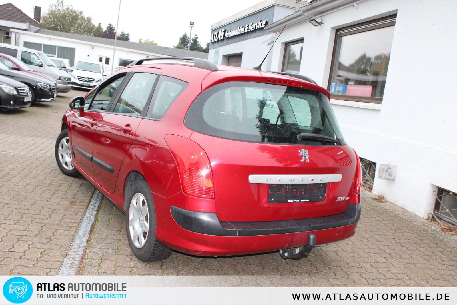 Peugeot 308 2010 — photo 18