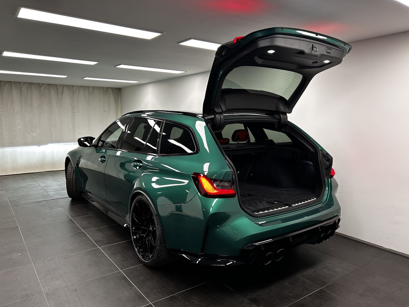 BMW M3 Competition M xDrive Touring M Drivers P. Las foto 13