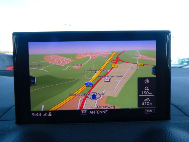 Fahrzeugabbildung Audi Q2 30 TDI >AUT/AHK /NAVI/TEMP/Einparkhilfe<