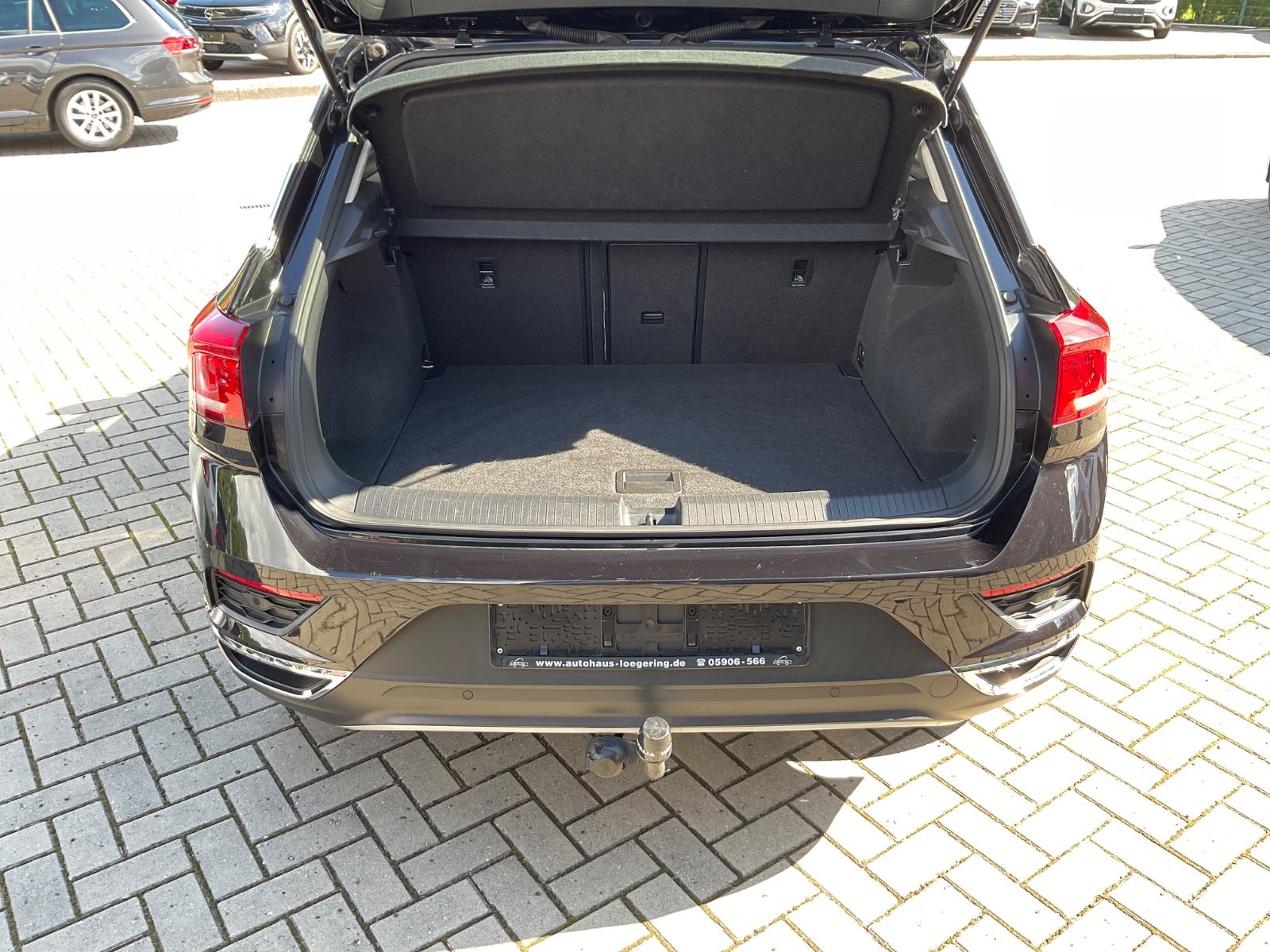 Fahrzeugabbildung Volkswagen T-Roc 1.5 TSI DSG,AHK,Navi,CarPlay