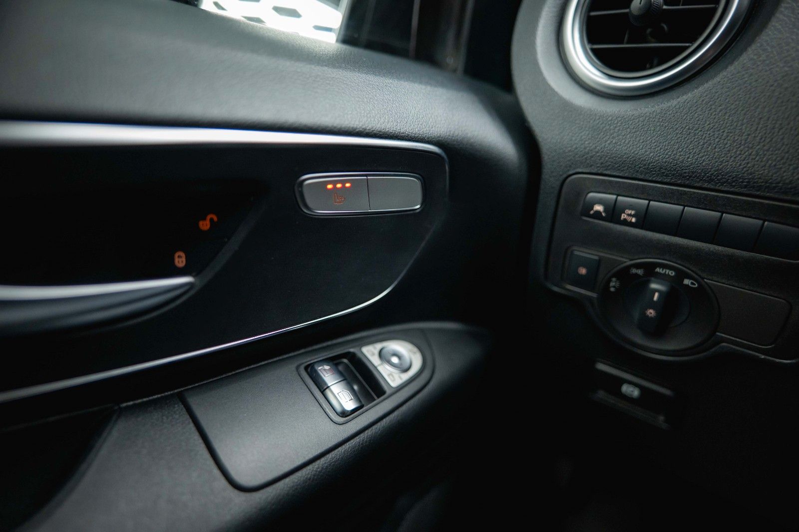 Fahrzeugabbildung Mercedes-Benz Vito Mixto 119 CDI lang *LED*Kamera*CarPlay*19%*