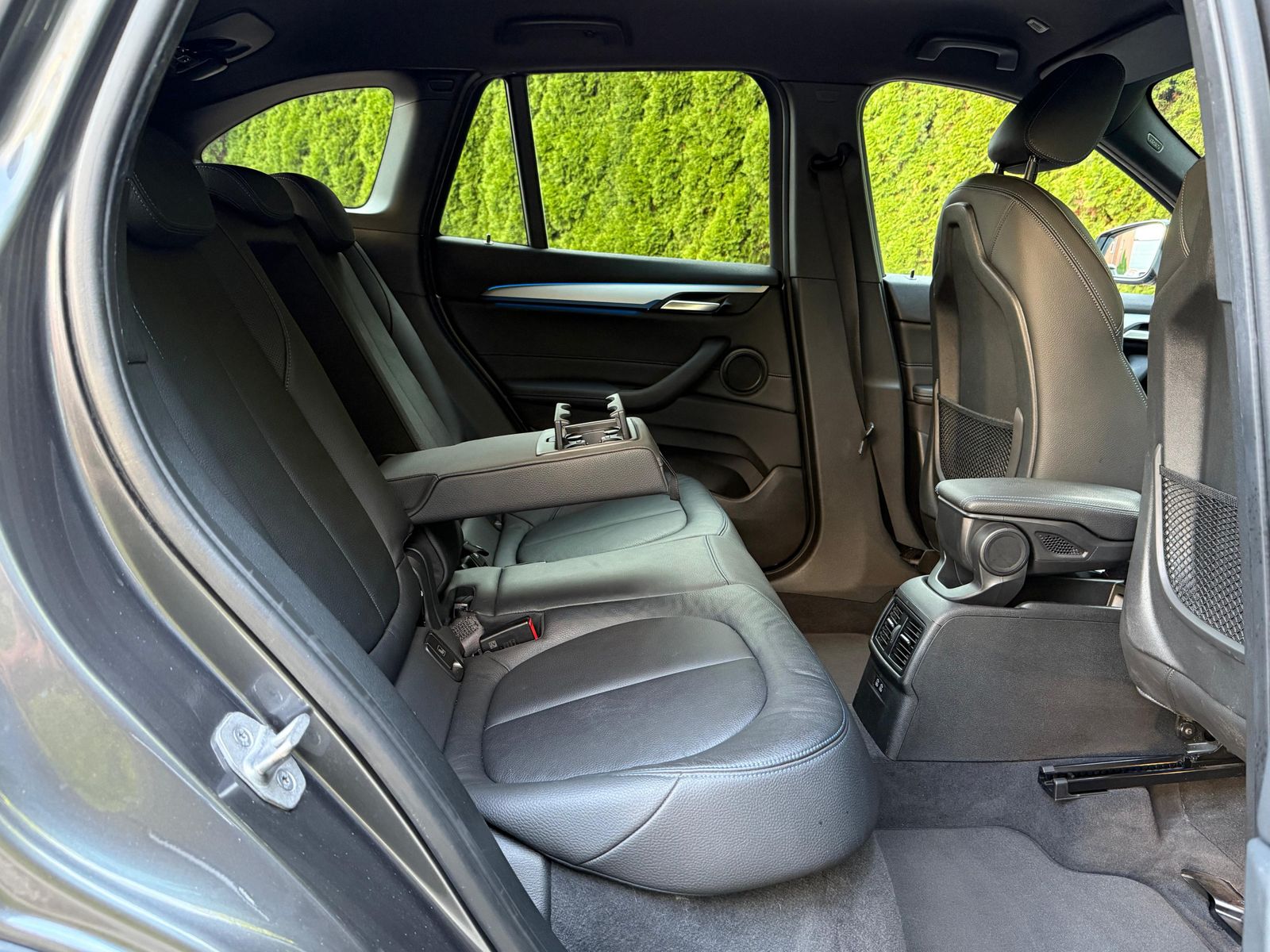Fahrzeugabbildung BMW X1 xDrive 25 e M Sport/M PAKET LED+LEDER+NAV+SHZ