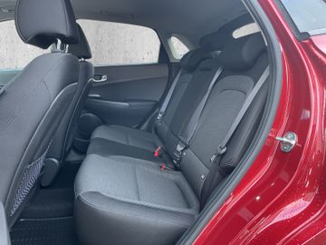 Hyundai Kona Elektro Kam.+LED+SHZ+ACC+LM+PDC+SpurH+AUT