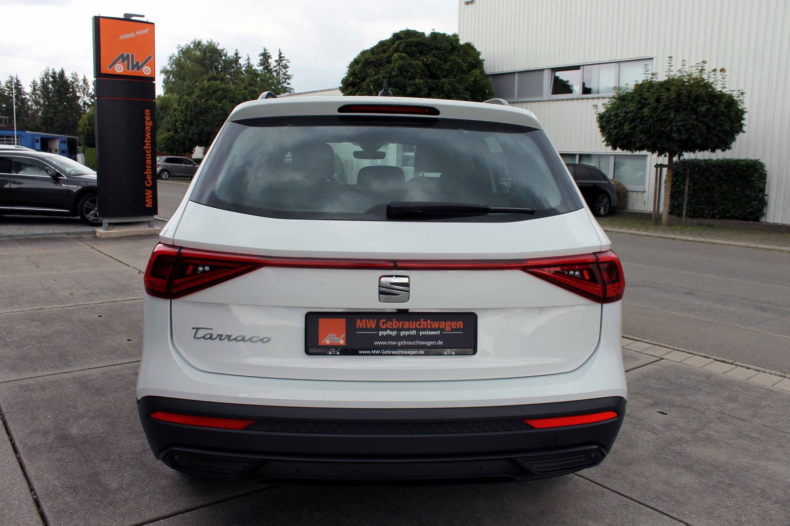 Fahrzeugabbildung SEAT Tarraco Style 2.0TDI DSG LED AHK ACC KAM PANO BT