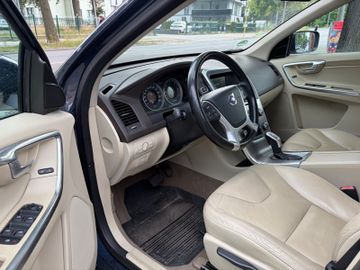 Volvo XC60 - 11