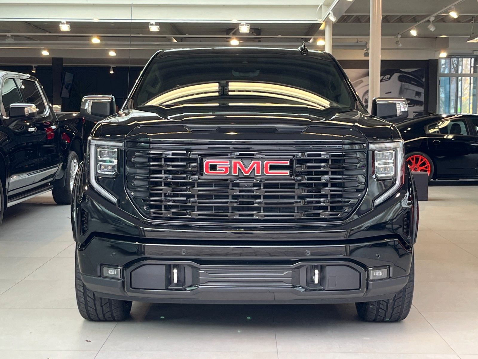 Fahrzeugabbildung GMC Sierra 1500 Denali Black 6.2 LPG*HeadUp*360°
