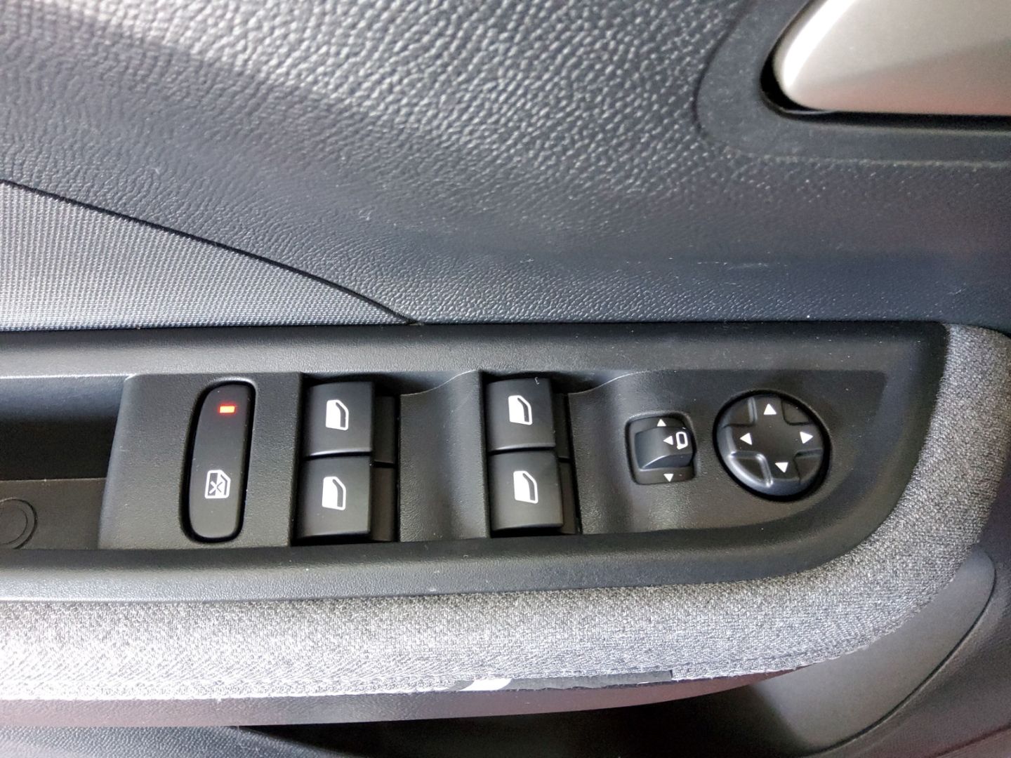 Fahrzeugabbildung Opel Frontera Electric -e GS 83KW GS. Elektromotor 83