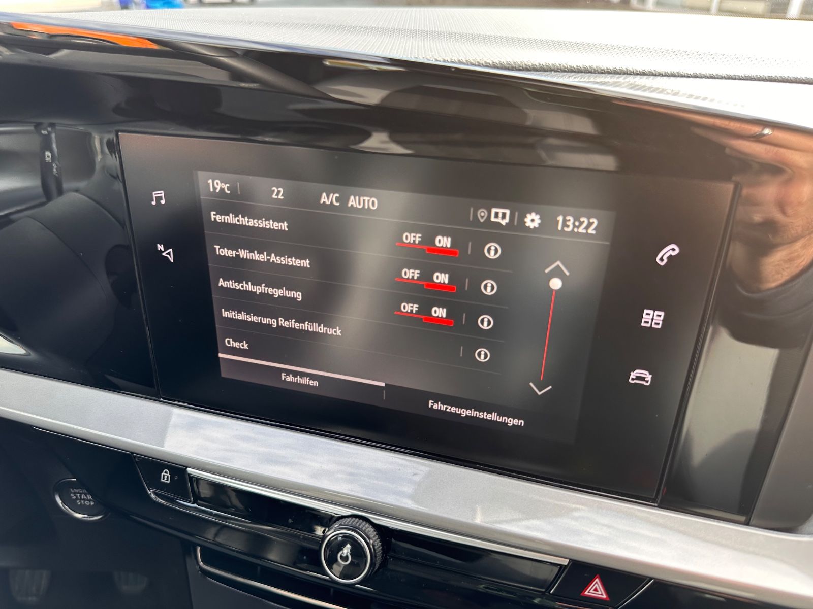 Fahrzeugabbildung Opel Mokka Business Elegance LED/PDC/APP/Kamera/Kessy