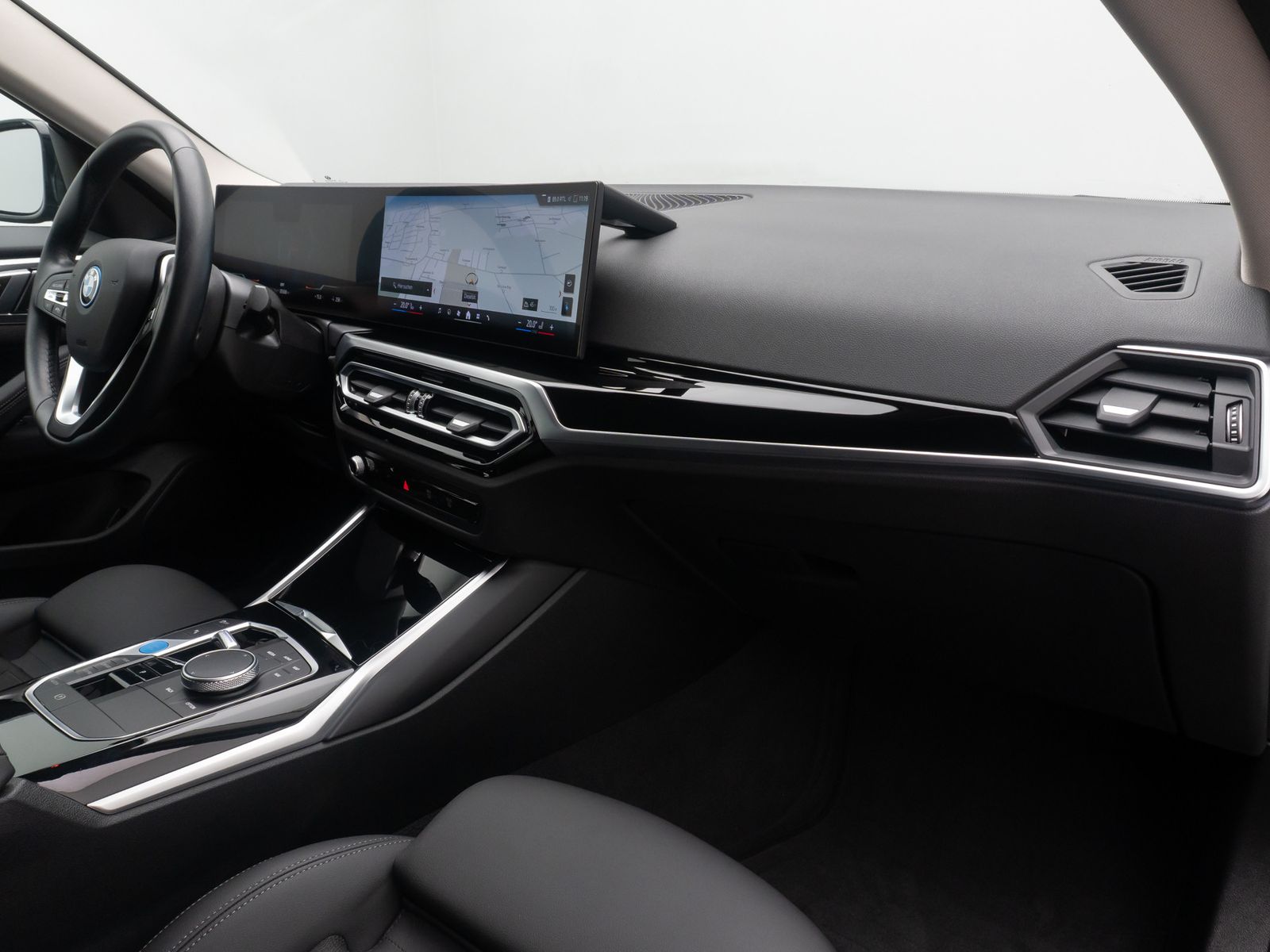 Fahrzeugabbildung BMW i4 eD35 GC Kamera GeschwindigReg DAB Widscreen