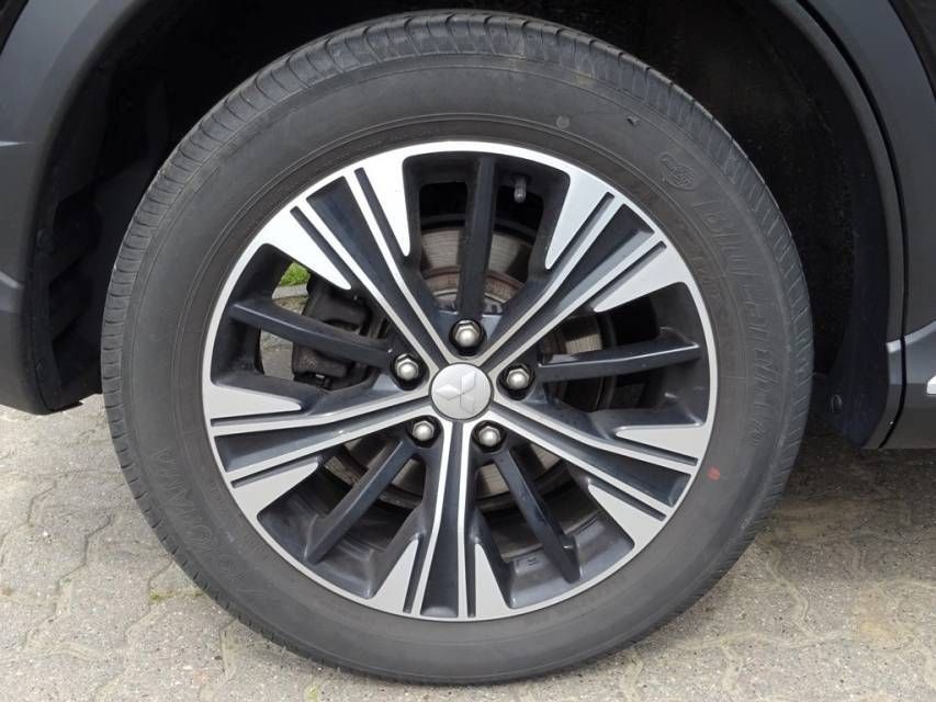 Fahrzeugabbildung Mitsubishi Eclipse Cross 1.5 T-MIVEC 4*4 Diamant Edition +