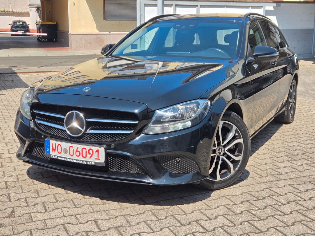 Image of Mercedes-Benz C 200