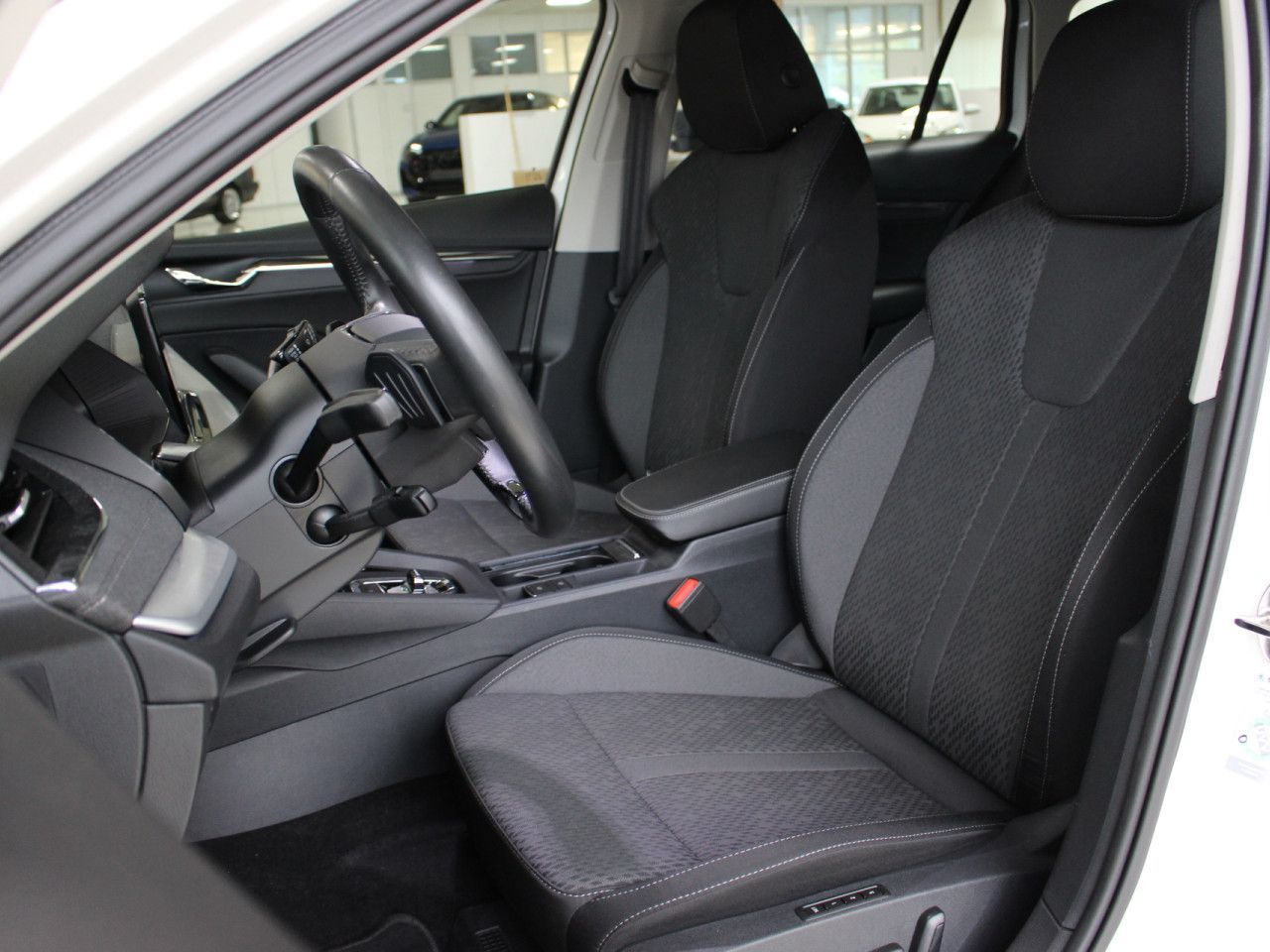 Fahrzeugabbildung SKODA Octavia Combi 1.5 TSI e-TEC Style AHK/ACC/Navi