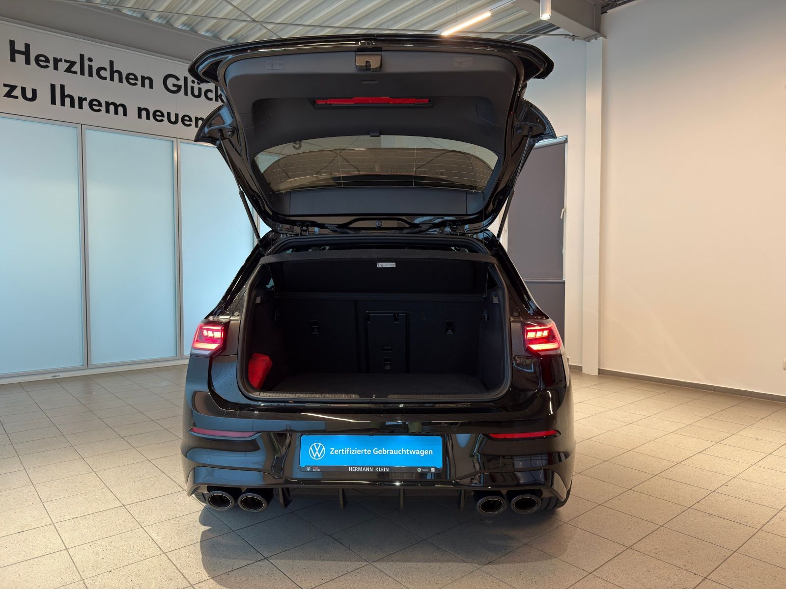 Volkswagen Golf VIII 2.0 TSI R Black Edition 4Motion foto 18