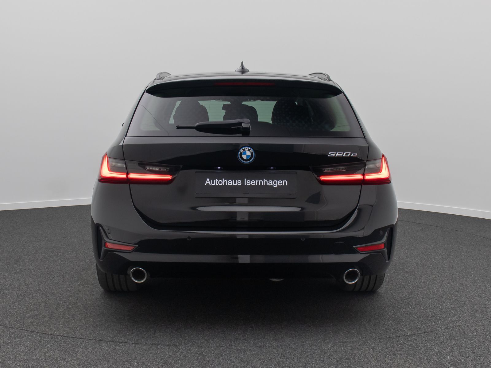 Fahrzeugabbildung BMW 320e Stop&Go DAB Alarm AHK HiFi Sportsitz 19Zoll